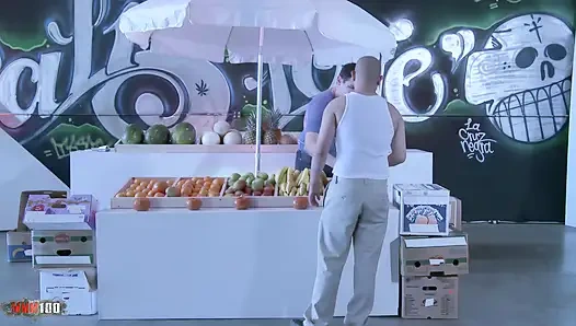 Carla Cox: Crazy Anal Threesome with Carla Cox and Capri Cavalli