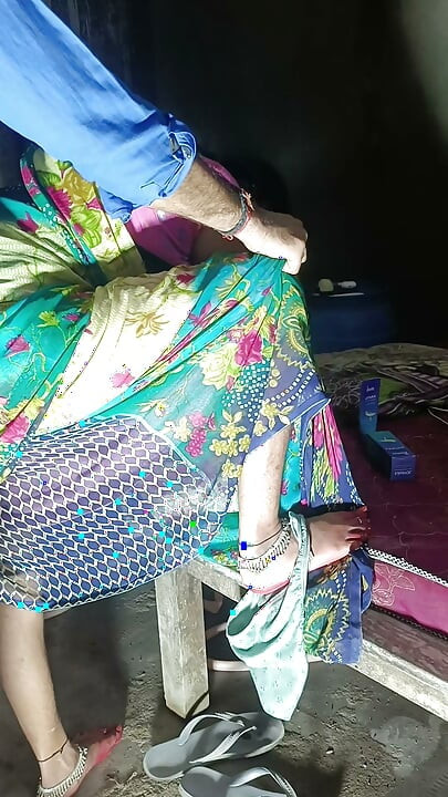 Bhaabhi ki gand chudaee devar ke land se raat ke samay khare hokar dgi stail men hindi diyo