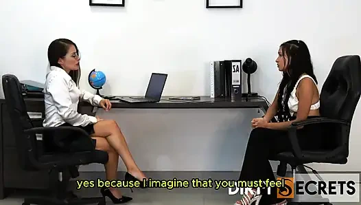 GIRL COMES TO THREESOME SEX THERAPY WITH SEXOLOGIST KATHY