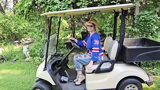 ONLY Слитый FAN лицо выставленной госпожи в четверг Готовлюсь к игре с ее большими сиськами подпрыгиванием