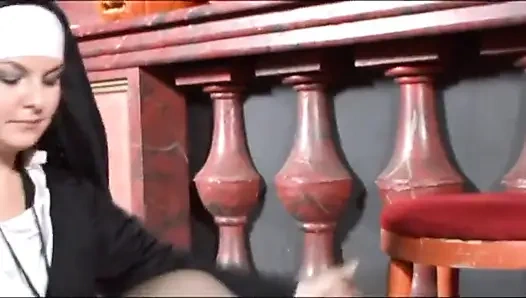 Sexy chubby loves the penis in pussy in mouth