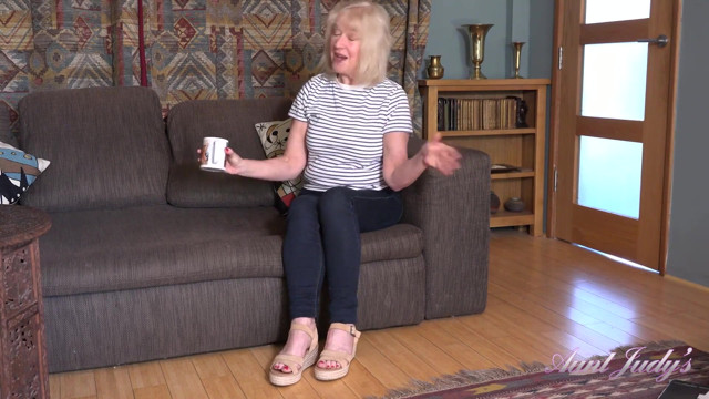 Auntjudys - an Intimate Interview with 69yo Horny Mature GILF Louise
