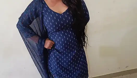 Hot Indian Muslim Girl Fucking with Stepbrother and He Was First Time Fuck Stepsister in Dirty Audio
