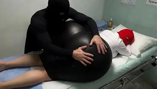 Big Ass Stepmom Gets Deep Oil Massage on Her Huge Butt