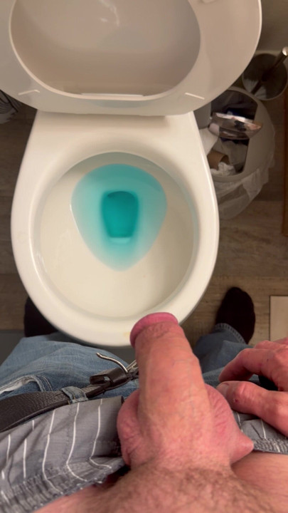 Watch me take a piss
