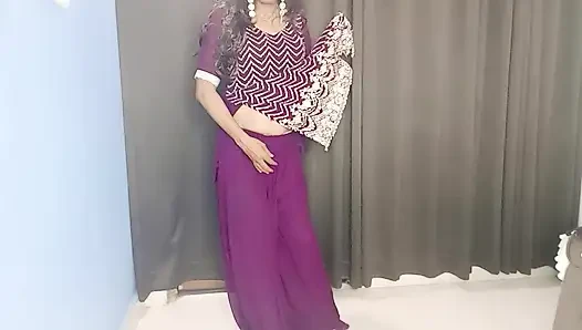 Hot Indian dress wearing lehnga and tit bra panty and