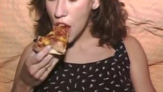 Гэнгбэнг с пиццей