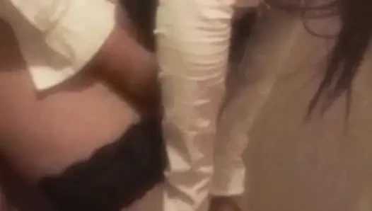 Sekretaris nakal ini ngasih memek bosnya pulang kerja, aku masukin memeknya habis-habisan dengan ganas!