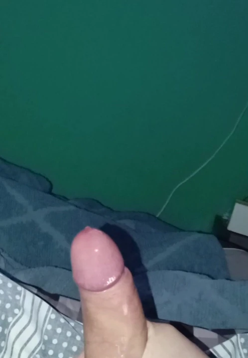 I MASTURBATE AND GET OUT OF THE HOT MILK !! 😈