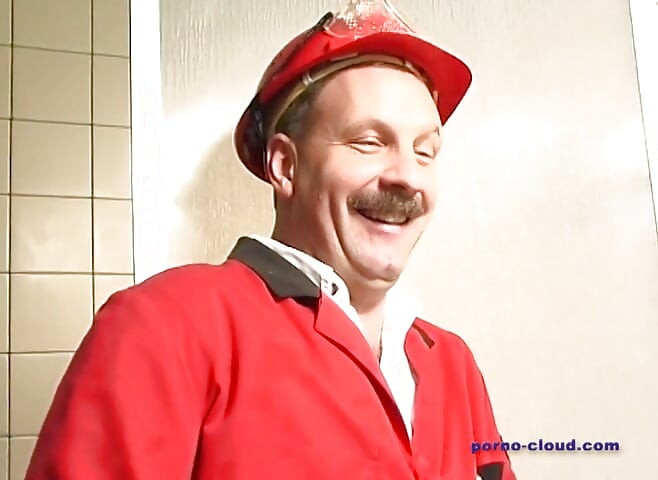 Anální dívka chčije