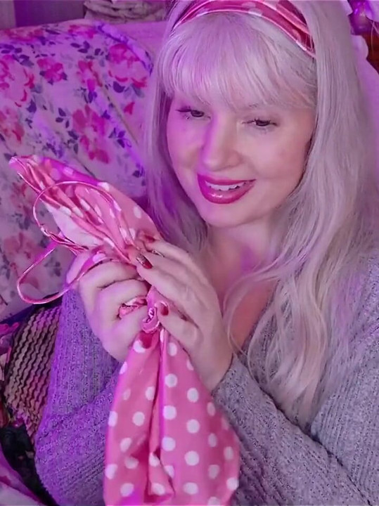 サテンパンティの開封