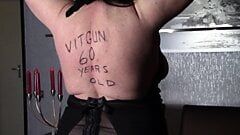 Fat slave vitgun's 60th birthday spanking (del 1)