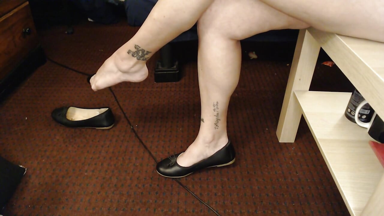 Dirty Ballet Flats Calves Feet Share