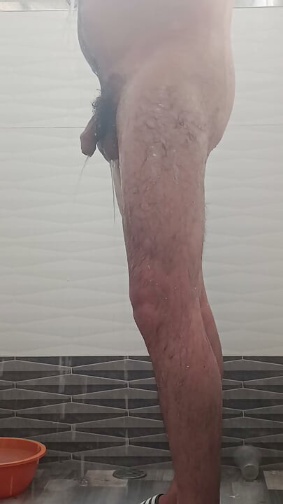 거품, 발기, 그리고 샤워 속의 쾌락