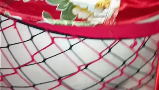 Istri nakal bertopeng lagi asik nyepong kontol