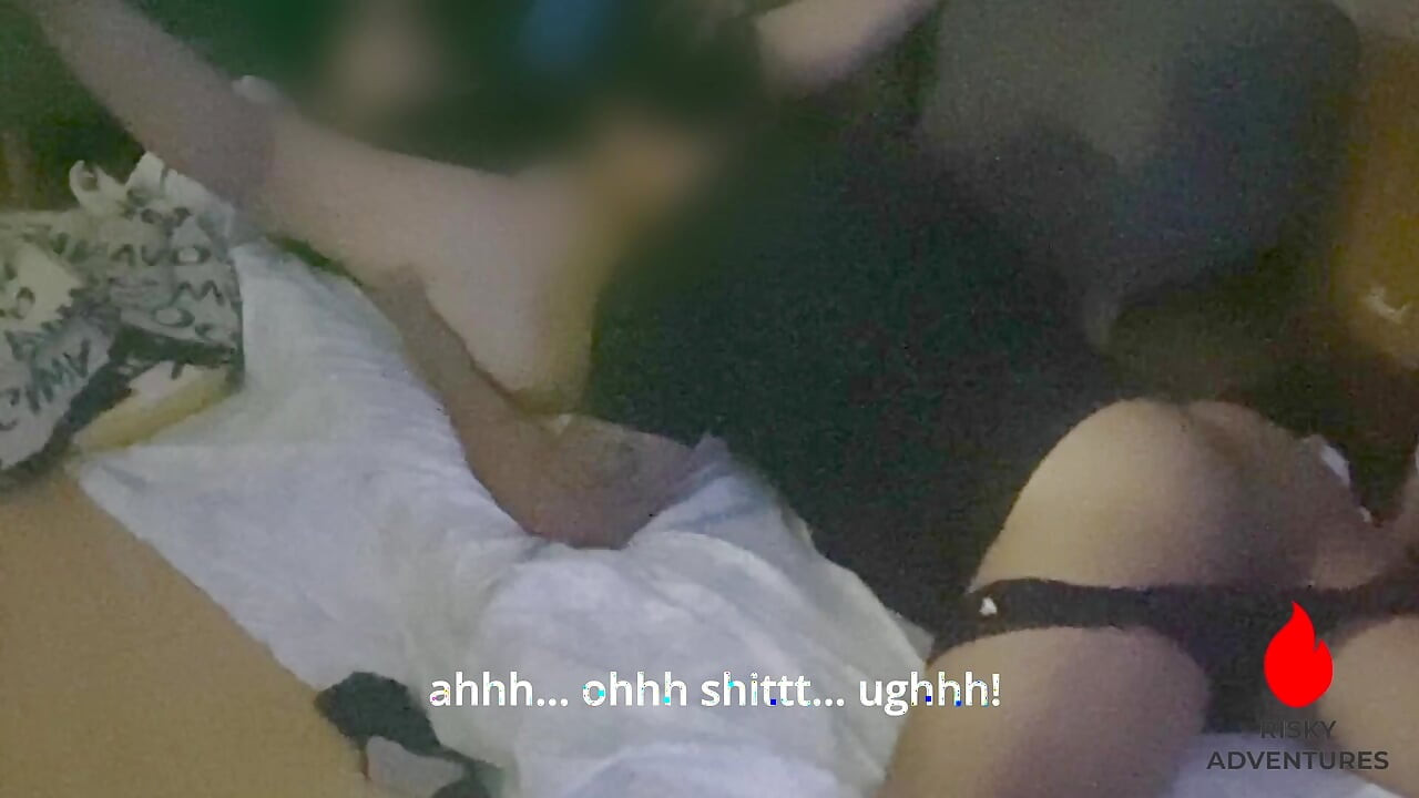 Moj omiljeni prijatelj za jebanje bikova razdire mi pičku - Predigra s dugim lizanjem pičke