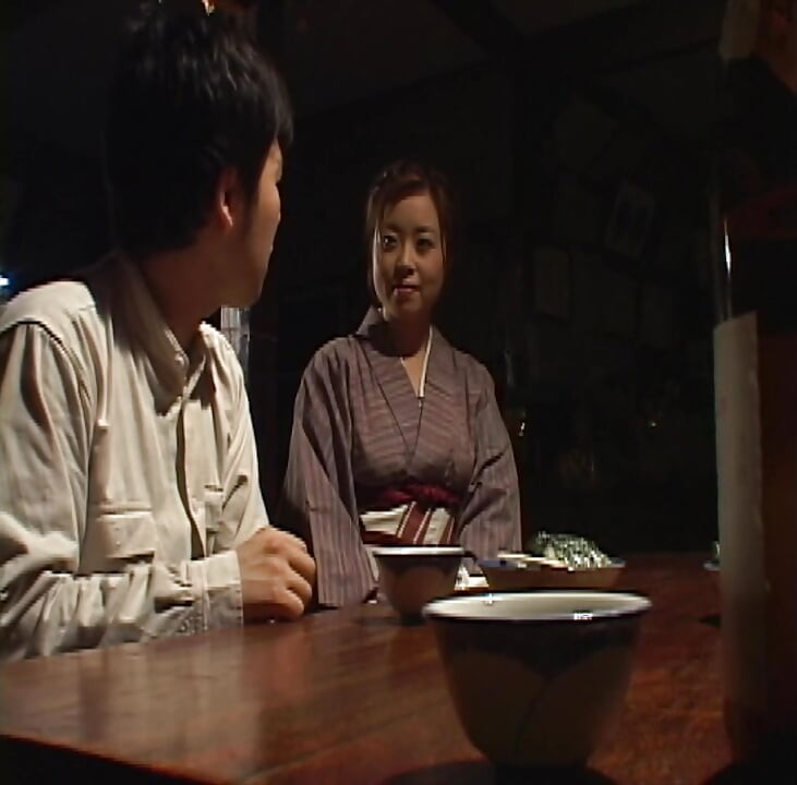 P135G08 The last night of a couple who received a draft notice, the loss of virginity on the eve of a special attack. A fleeting yet erotic story of Japan's final stages of war, where each person's feelings intersect.