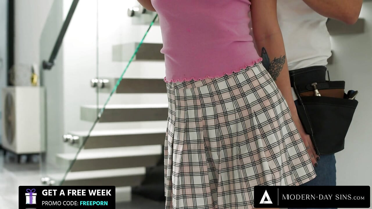 MODERN-DAY SINS - Virgin Babe Chanel Camryn With Chastity Belt Cheats On BF With This Locksmith