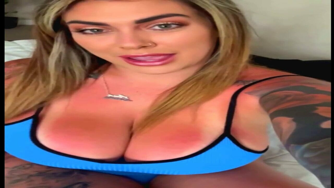 Busty Babe Shows Off