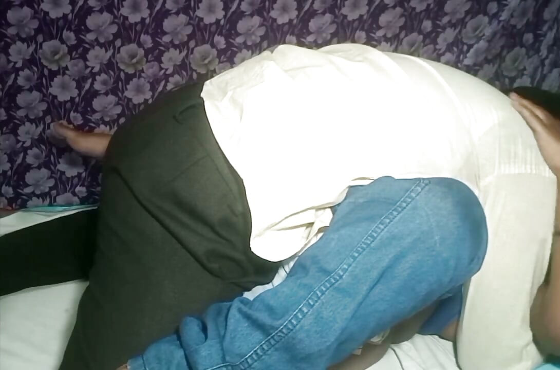 telugský vysokoškolák šuká se svojí přítelkyní
