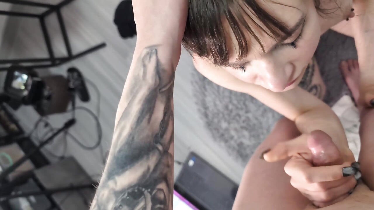 มุมมองคนเย็ด ดูดควยกับเพื่อนสนิท จูบและกอด