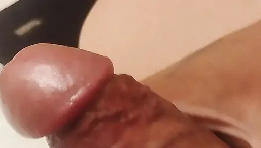 Mastürbasyon yaptığımda ve boşaldığımda mideme kramp almaya başladığımda acıtıyor