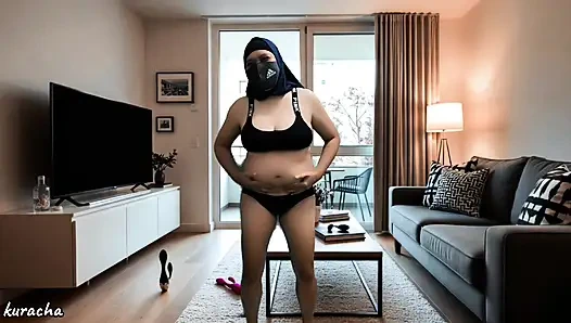 Hamile doktor evde yalnız başına izinde