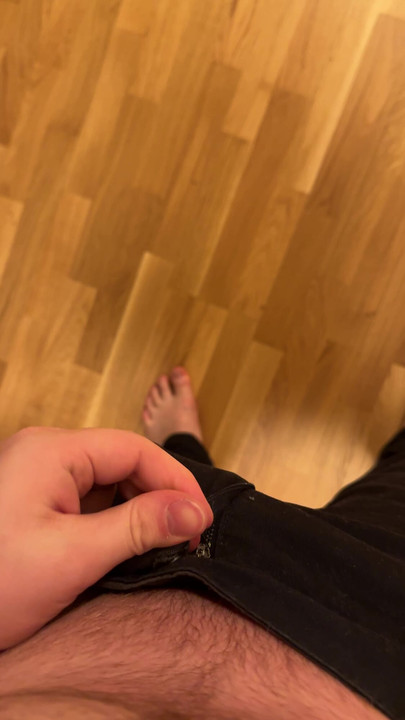 Showing off my young dick