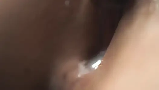 Penetrationen und creampie mit einem Makroobjektiv im detail gefilmt