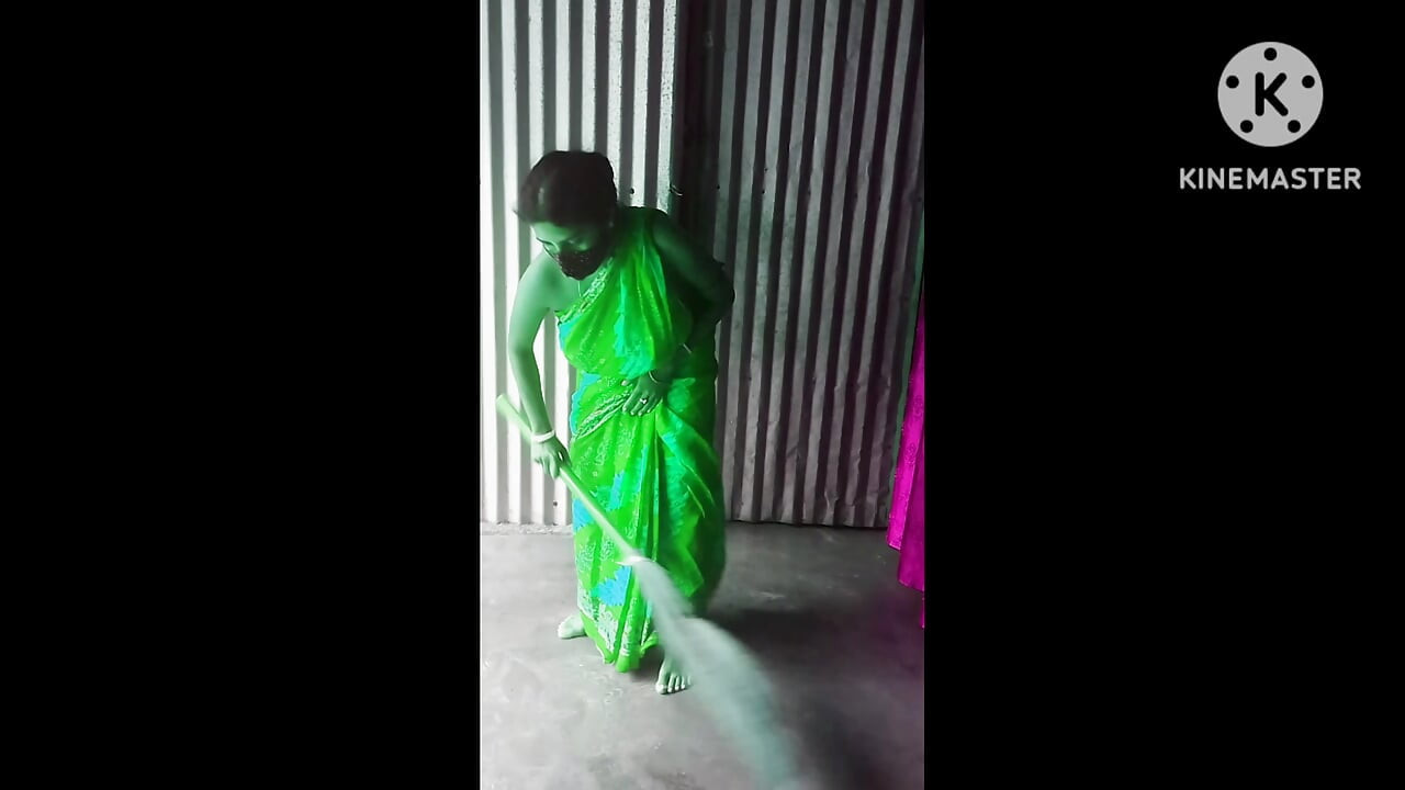 性感阿姨或继兄在我家做爱..