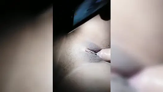 Lihat nih toketku gondal-gandul waktu kamu ngentot kontolku habis-habisan!