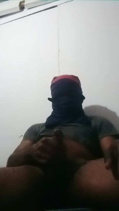 الاستمناء قوي واحد