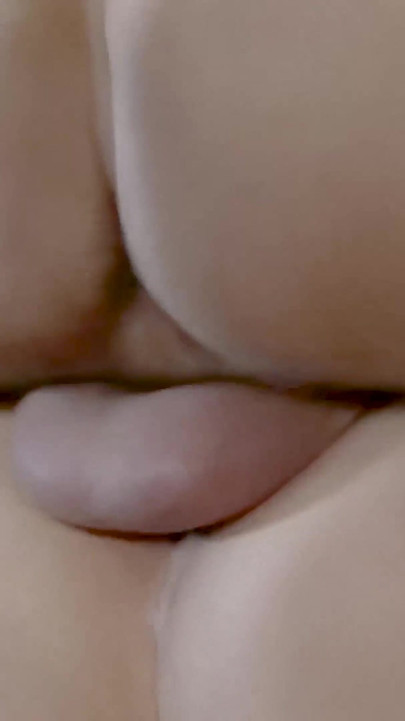 Varmt lys, kold sne, knækket røv.