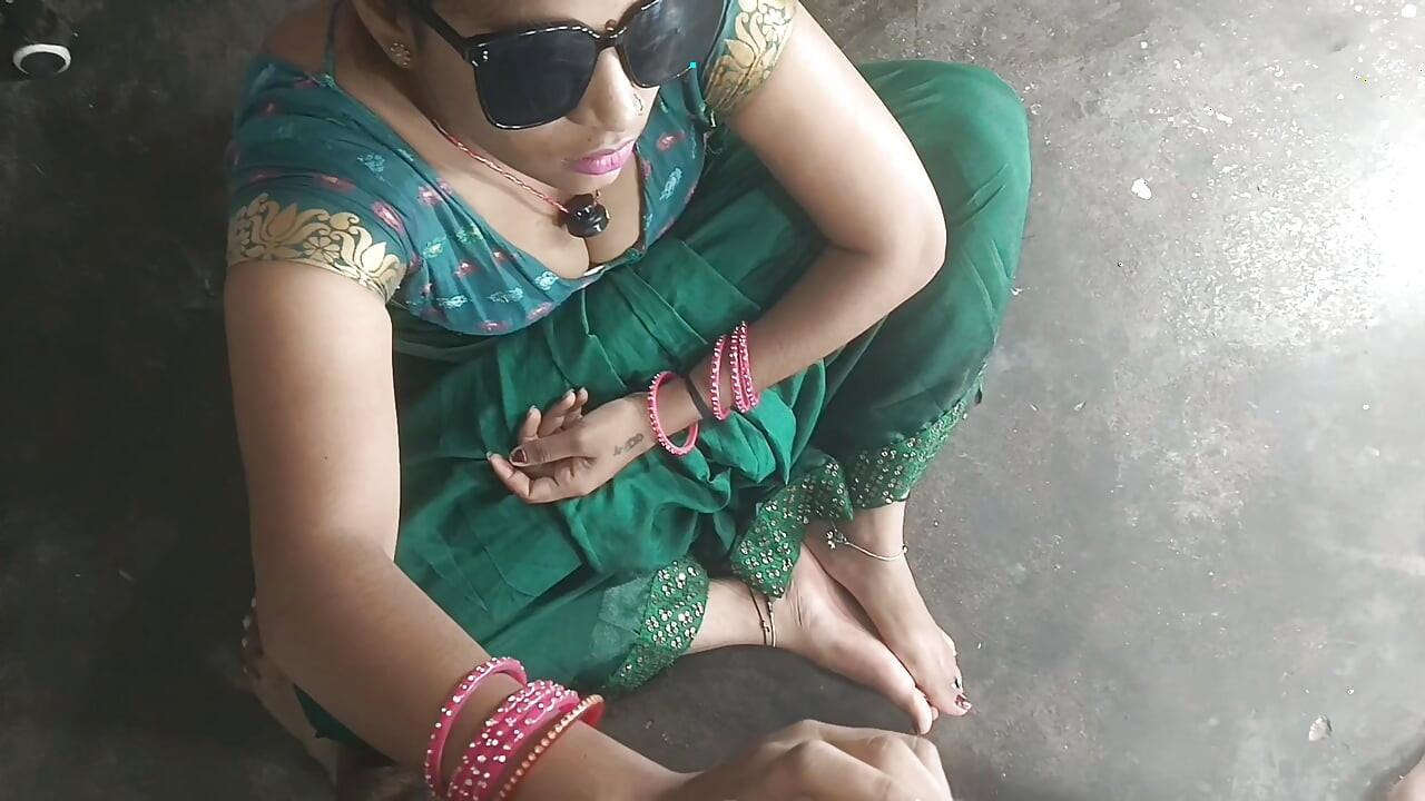 StepSister hit ass, sucked his cock from stepbrother's cock and sucked water from his cock Hindi audio
