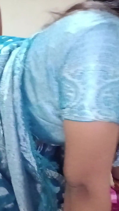 Hot Desi Bhabhi Ko Sexy Baateke Kar Ke Sex | Clip 3