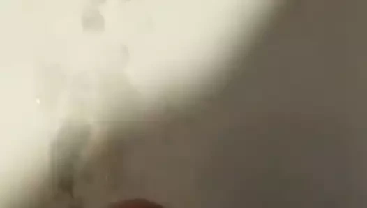 Bir arkadaş için kısa ama büyük cumshot.