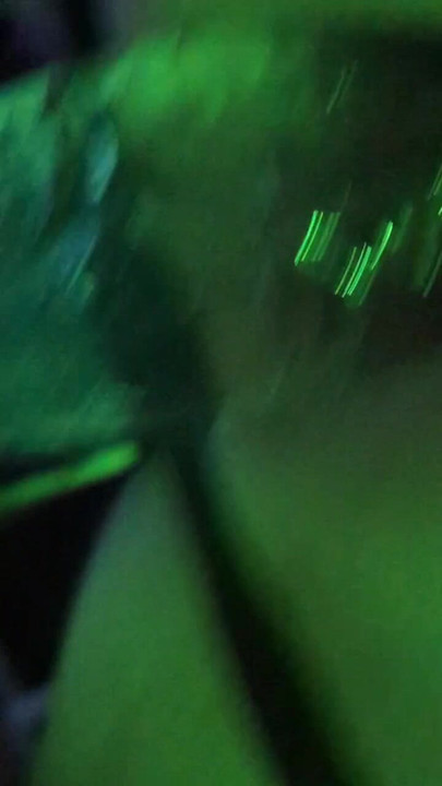 我喜欢它厚实和深。