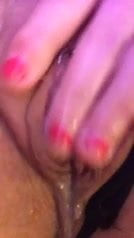 Amateur Masturbation wet pussy to enjoy