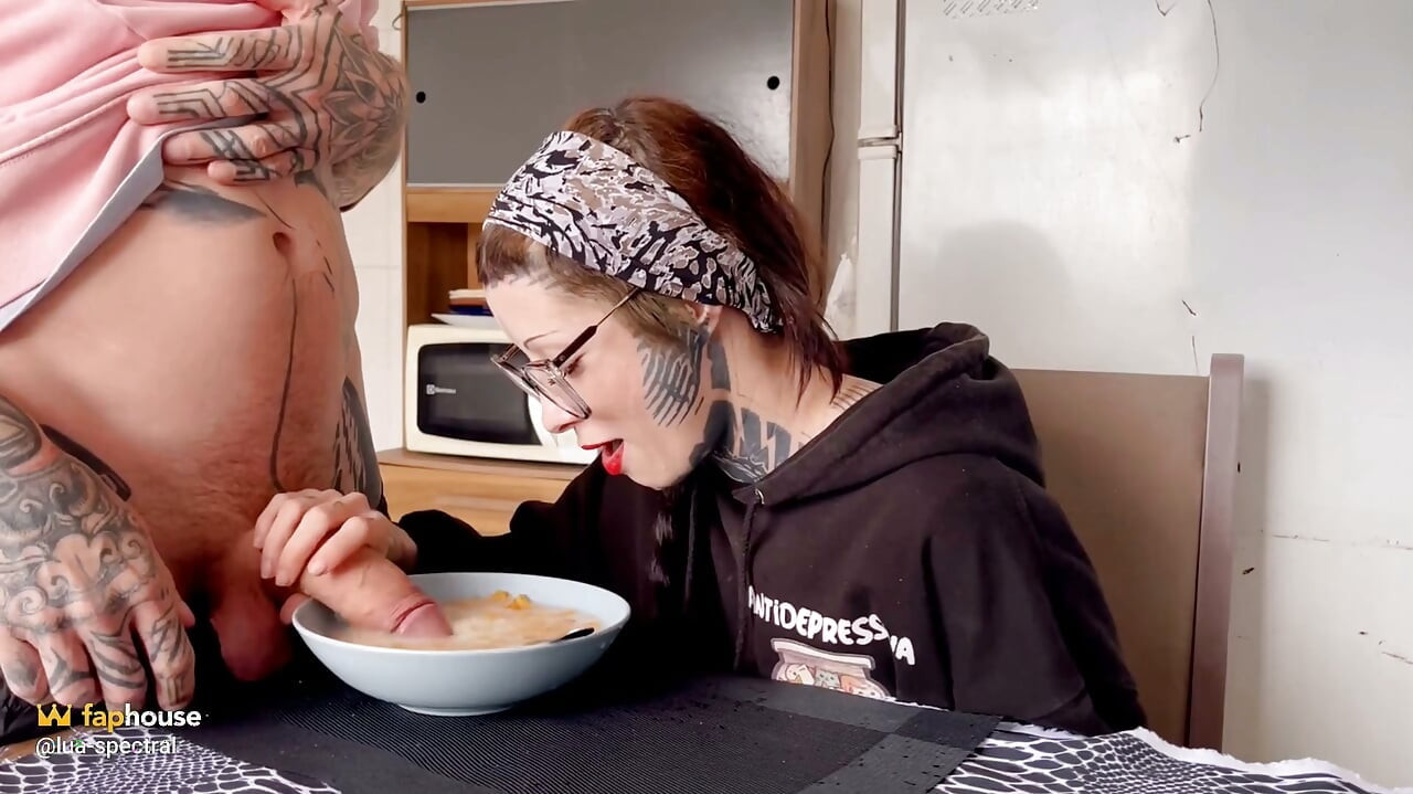Ddy gevreğime işiyor! My Dirty Breakfast