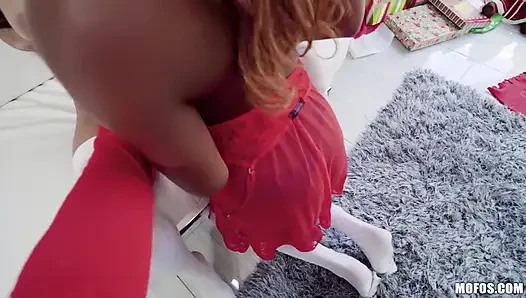Mofos - kejutan hari ke-xxmas, seks threesome hot sama pacarnya