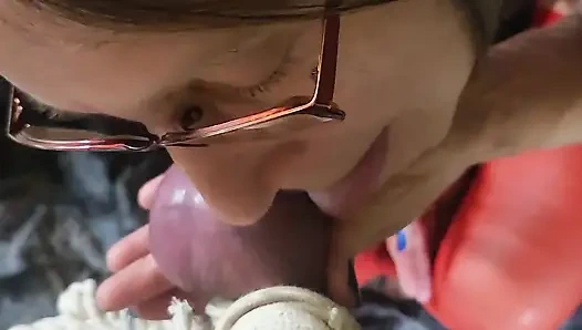 Goode Mädchen Sprengt Die Eier Der Mama, CBT-wichsanleitung