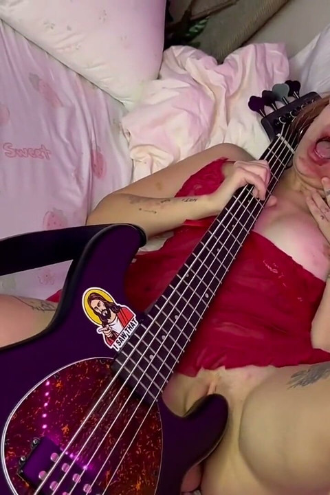 Fuck-my-guitar