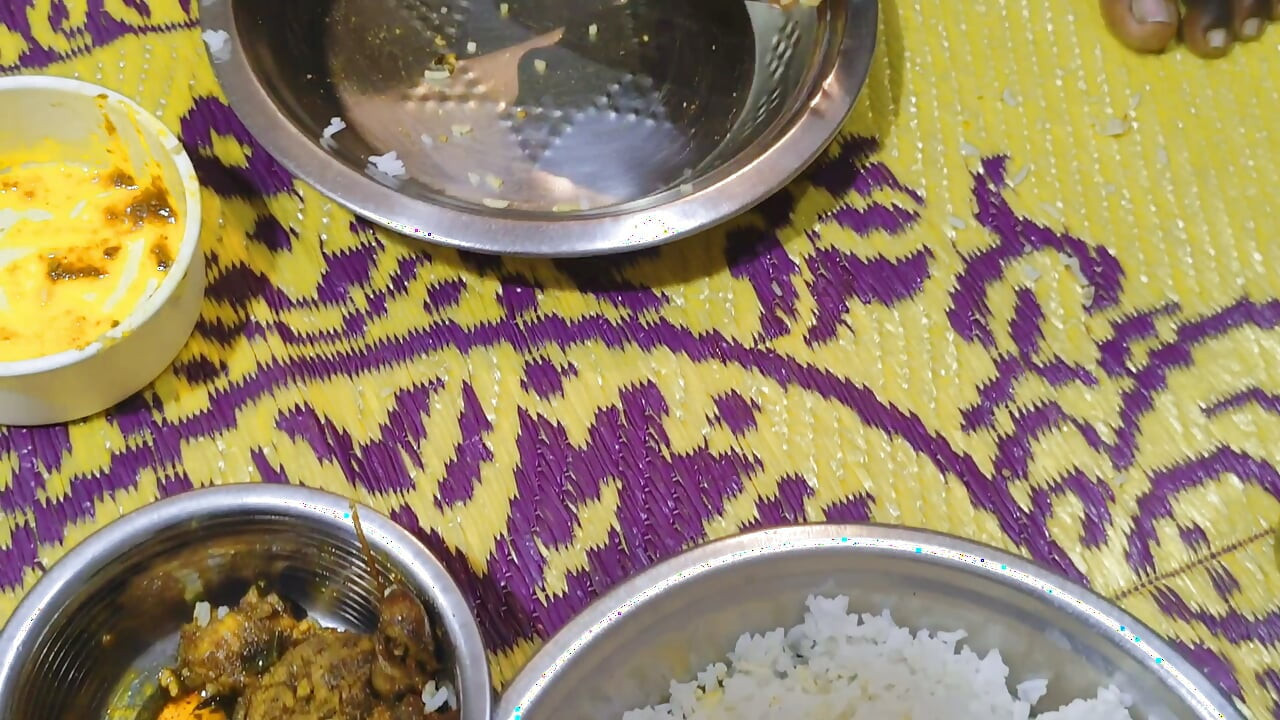 When we were alone at home, I ate with my stepsister