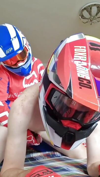 Motorcyclist Fucked a Guy in Mxhelmet