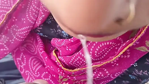 Jungle mein bhabhi Ne Diya kam aur Munh mein le liya