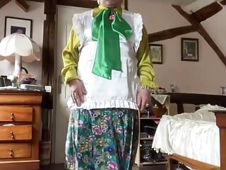 In een boniche outfit met een bloemenrok voor een dag