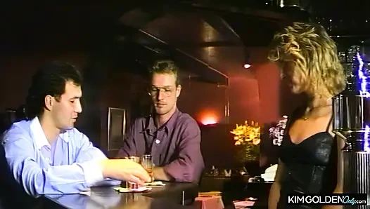 Heisser Blowjob in der Lounge