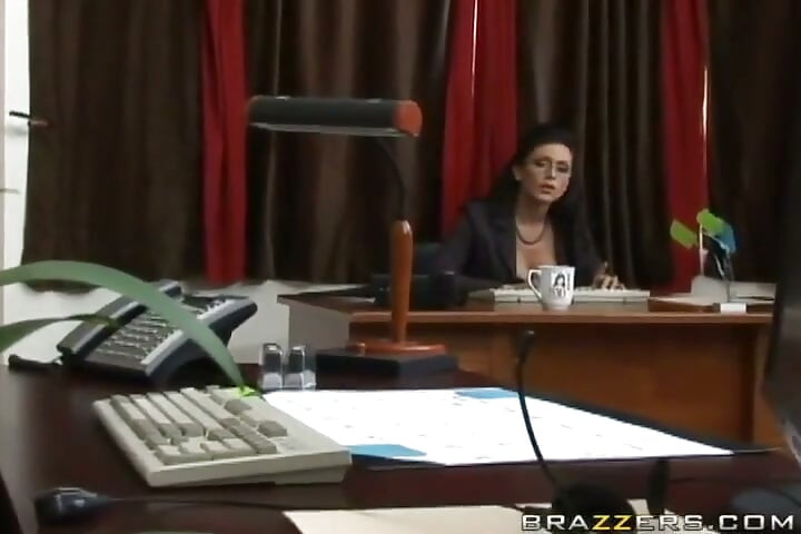 Big Tits at Work - Johnny Despises Jessica for Fucking Her Way to the Top