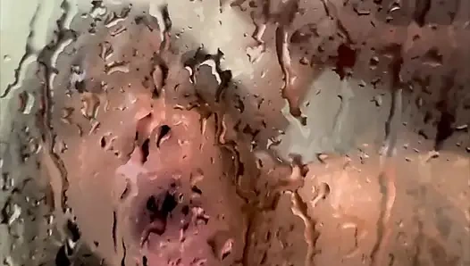 Trailer Tsunami mami und ace hardz grobe hardcore-dusche