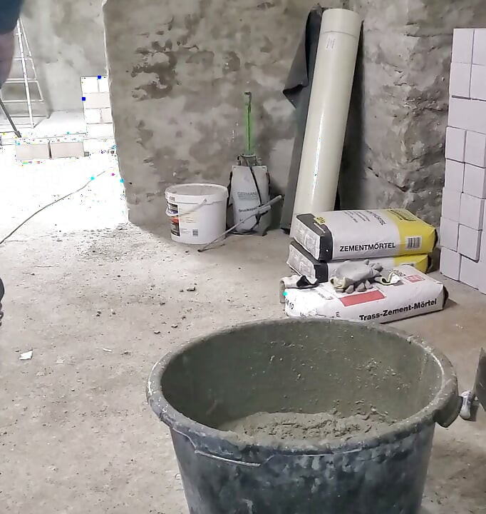 喷洒砂浆施工现场